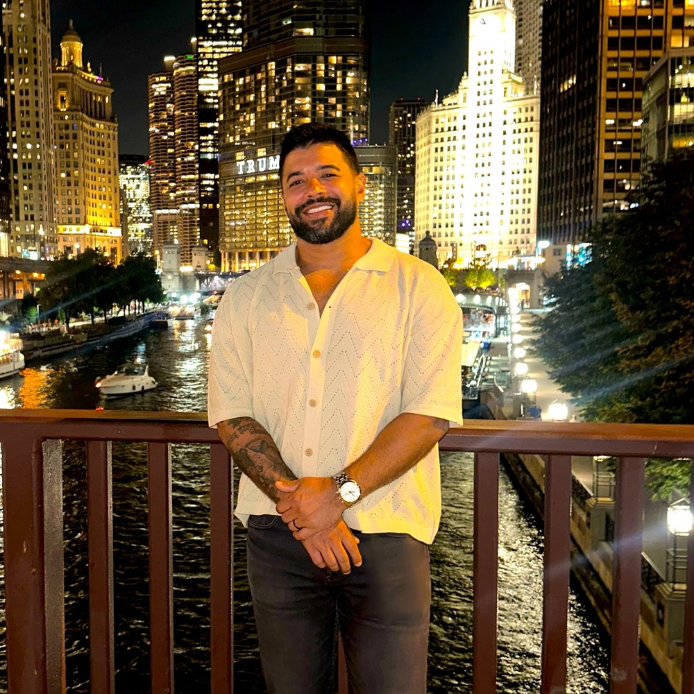 Meet your Posher, Gian carlos